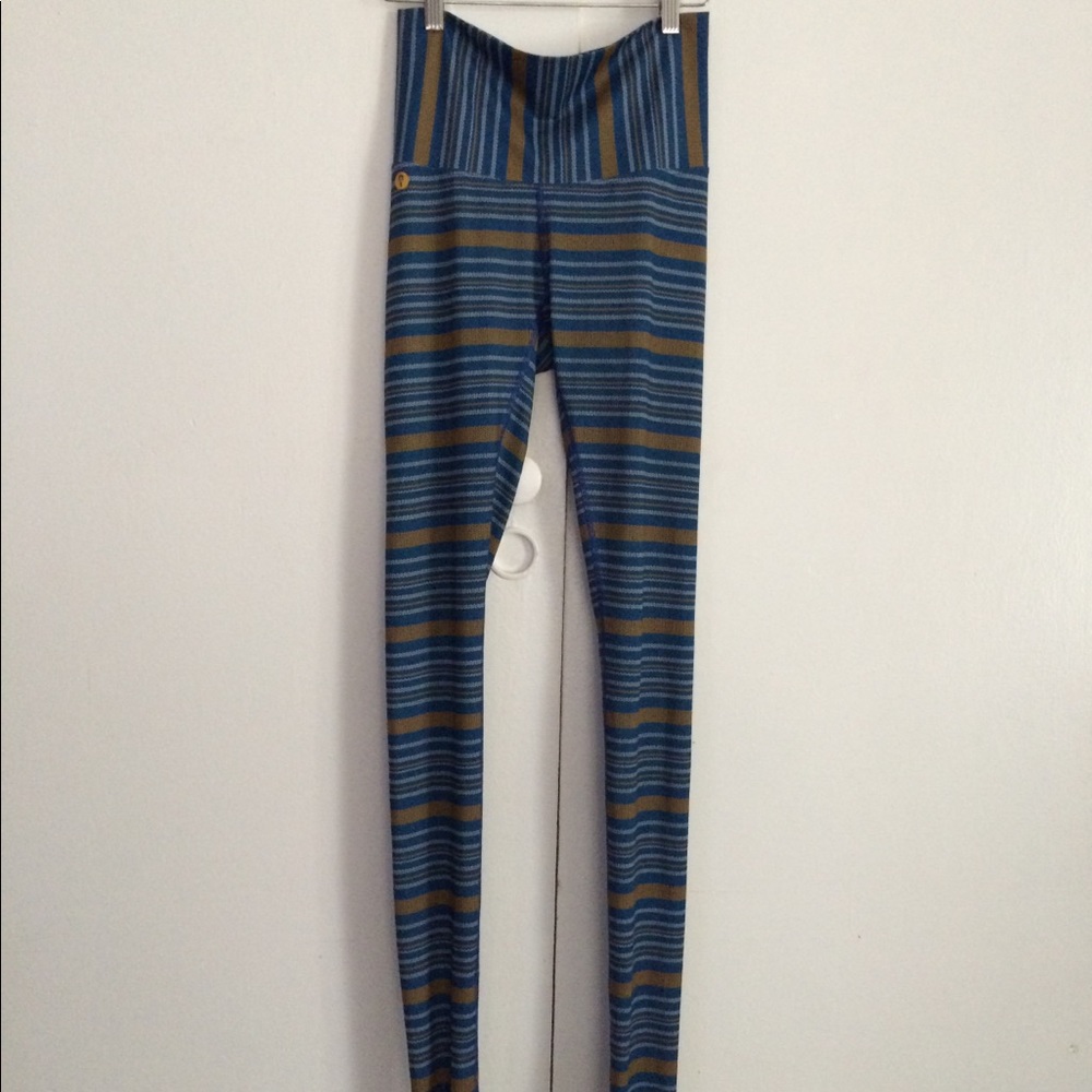 Electric Yoga Democracy leggings